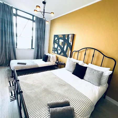 Luxury Location Of Lisbon, Next Attractions بيت شباب
